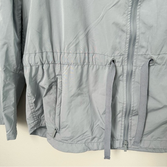 Gap (Medium) Lightweight Pale Baby Blue Wind/Rain Jacket - Picture 3 of 7